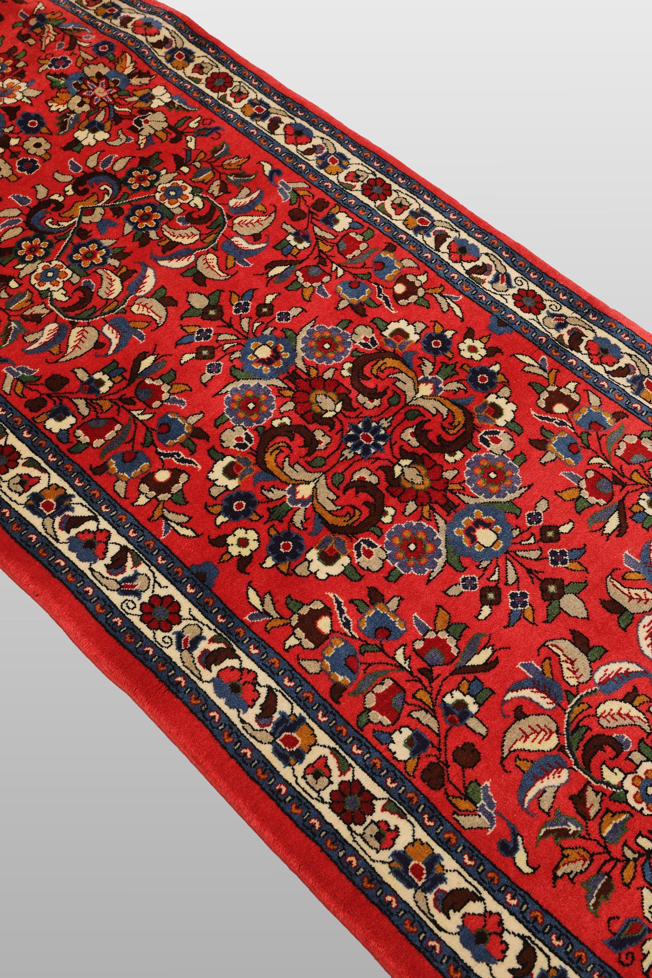 Gallerimatta, Saruk, 310 x 84 cm.