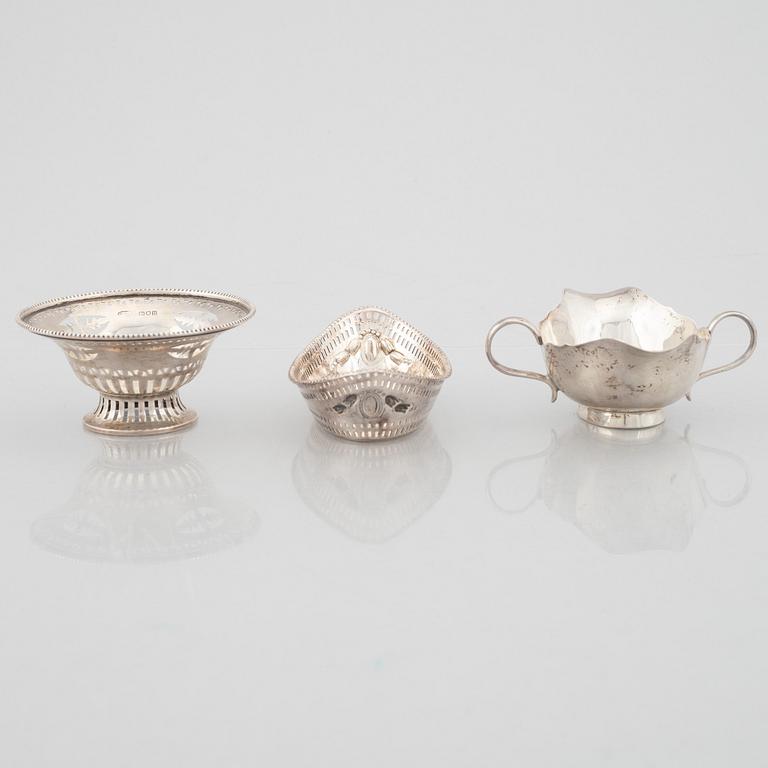 A set of silver, 5 pieces, England, including Sigmund Zyto, London 1924.