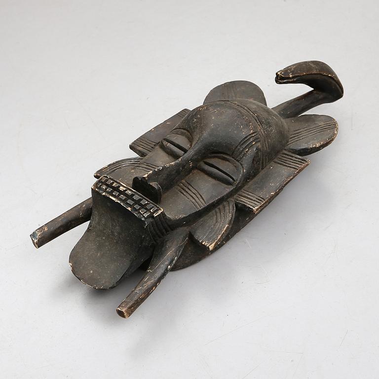 MASK, trä, Afrika, 1900-tal.