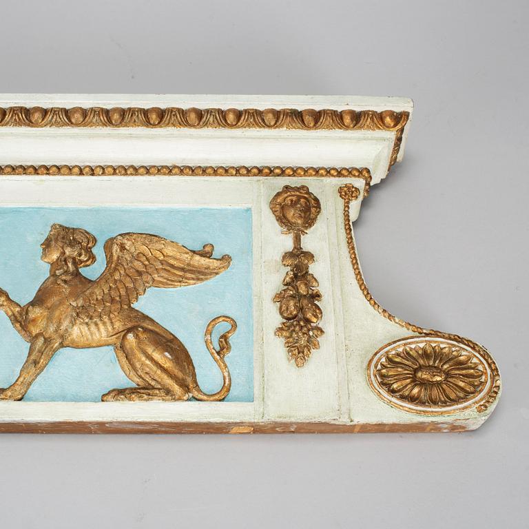 A late gustavian crest, ca 1800.