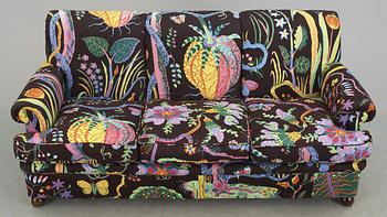 A Josef Frank sofa, model nr 703 Svenskt Tenn.