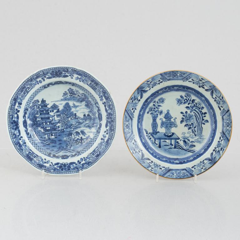 Tallrikar, 6 st, kompaniporslin, Kina, Qianlong (1736-95).