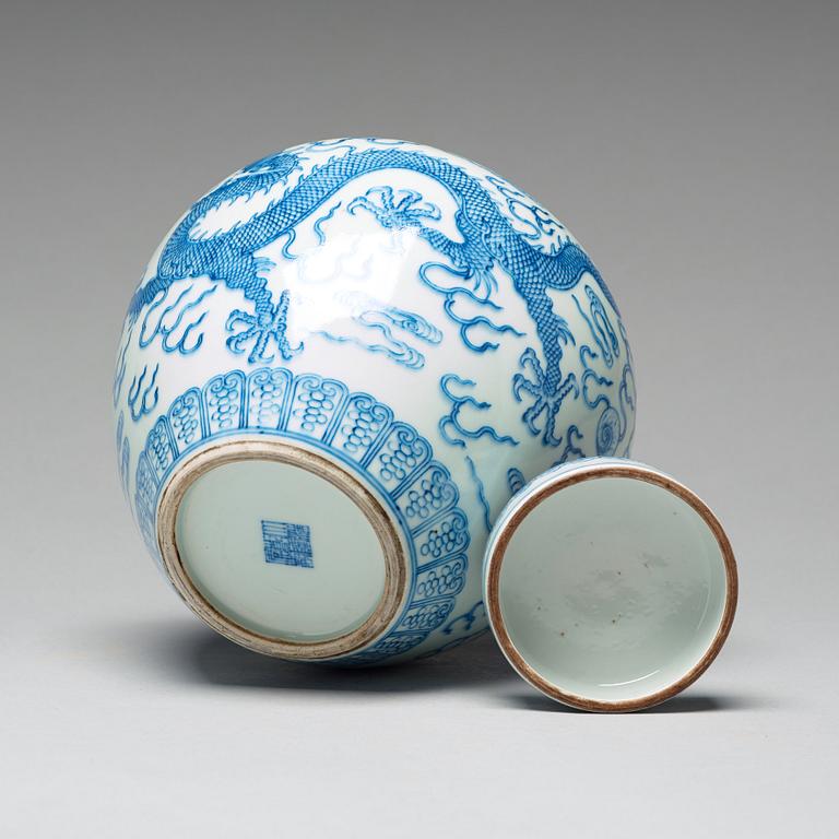 A Chinese blue and white five-clawed dragon jar with cover, Republic period, 20th Century.