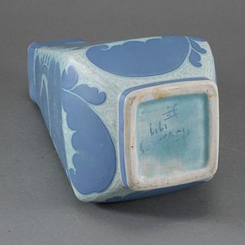 VAS, porslin, "Sgrafitto", Josef Ekberg, Gustavsberg, 1919.