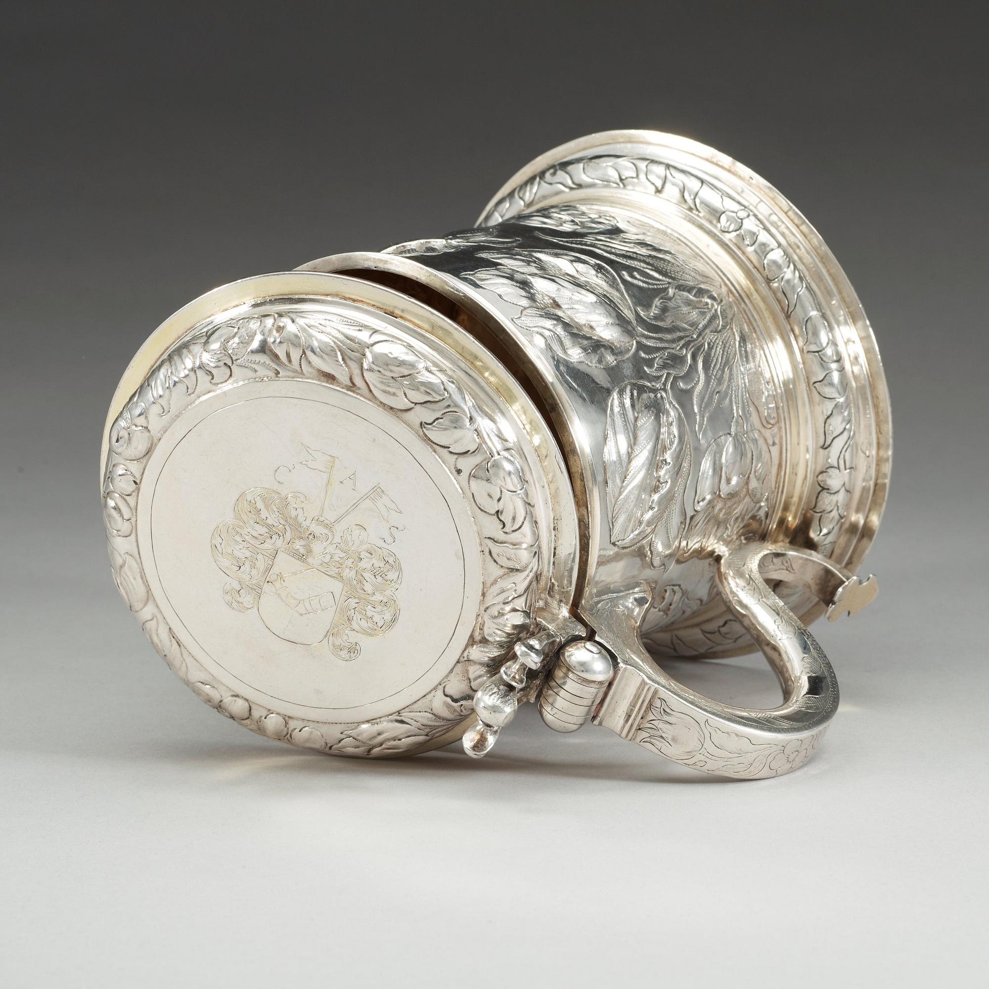 A Baltic 17th century parcel-gilt tankard, unidentified makers mark, Reval.