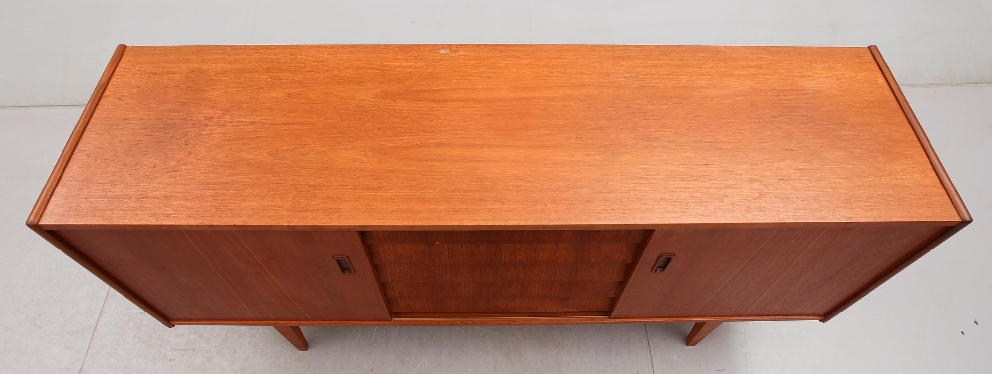 SIDEBOARD, 1900-talets andra hälft.
