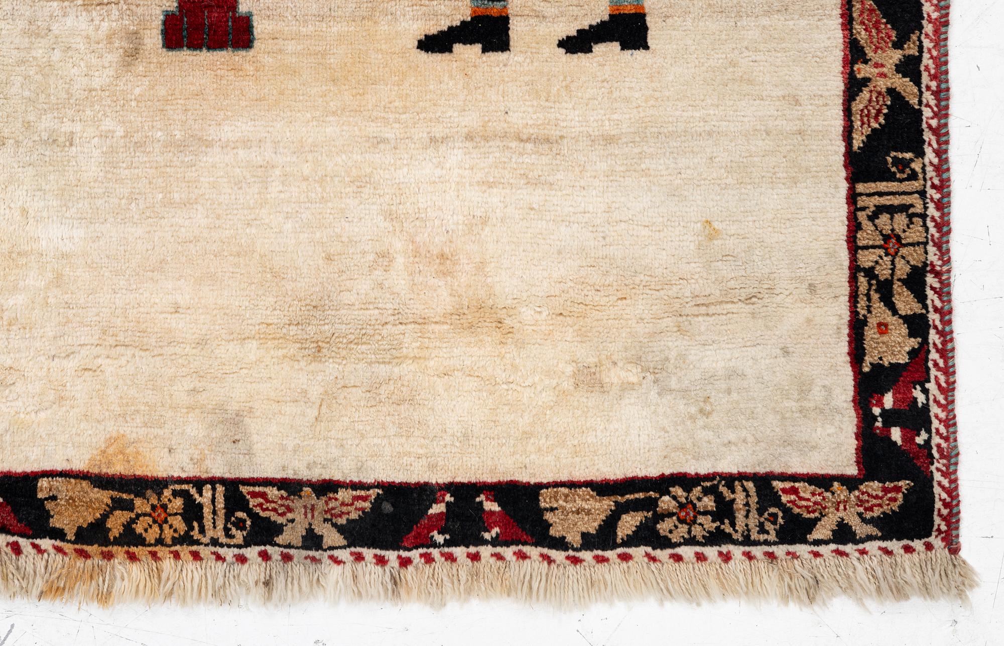 Matta, orientalisk, ca 146 x 110 cm.