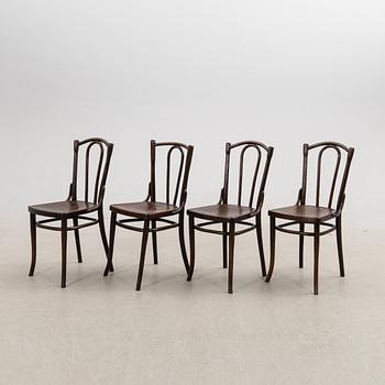 Stolar 4 st snarlika 1900-talets första hälft.