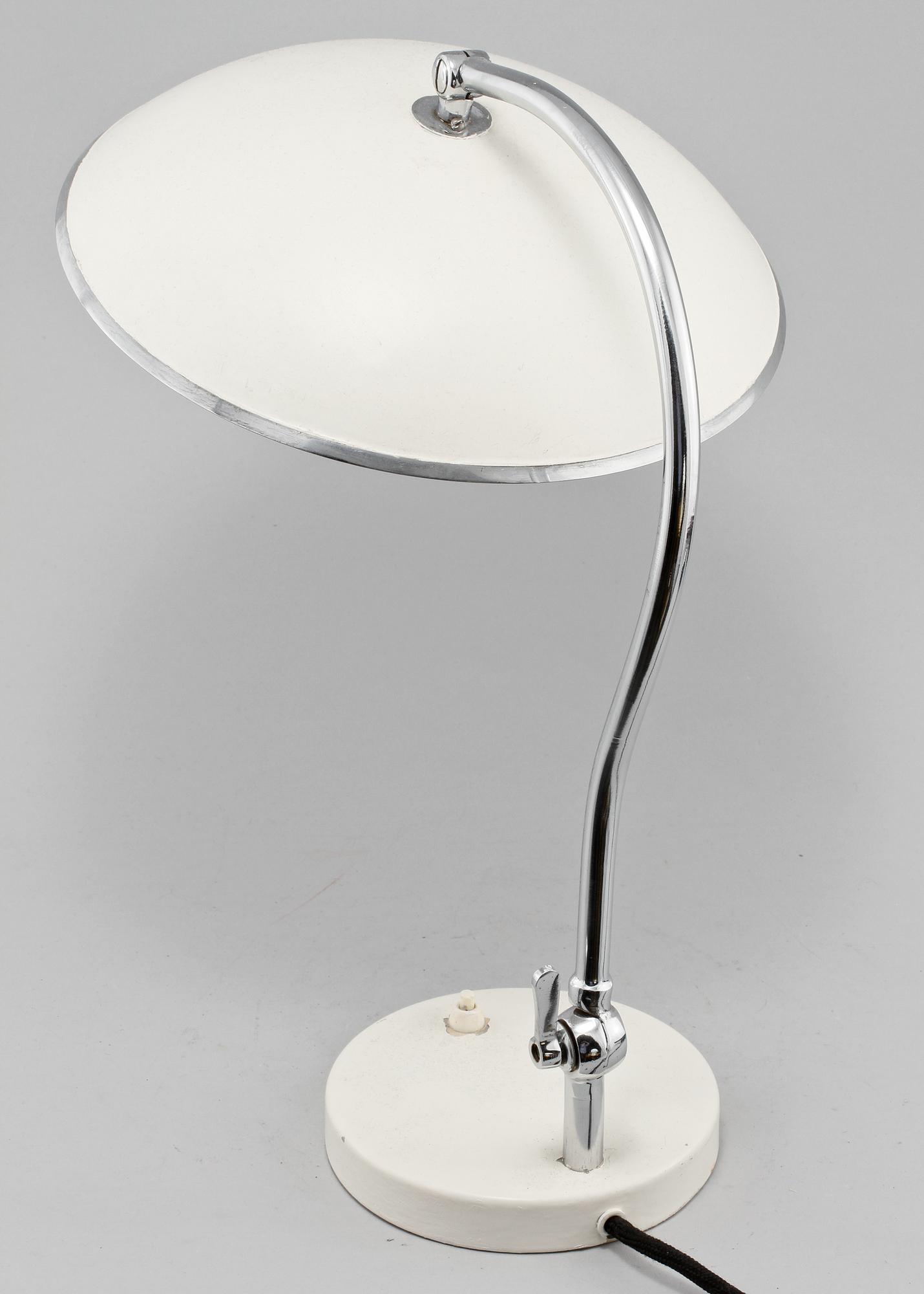 BORDSLAMPA, 1900-talets andra kvartal.