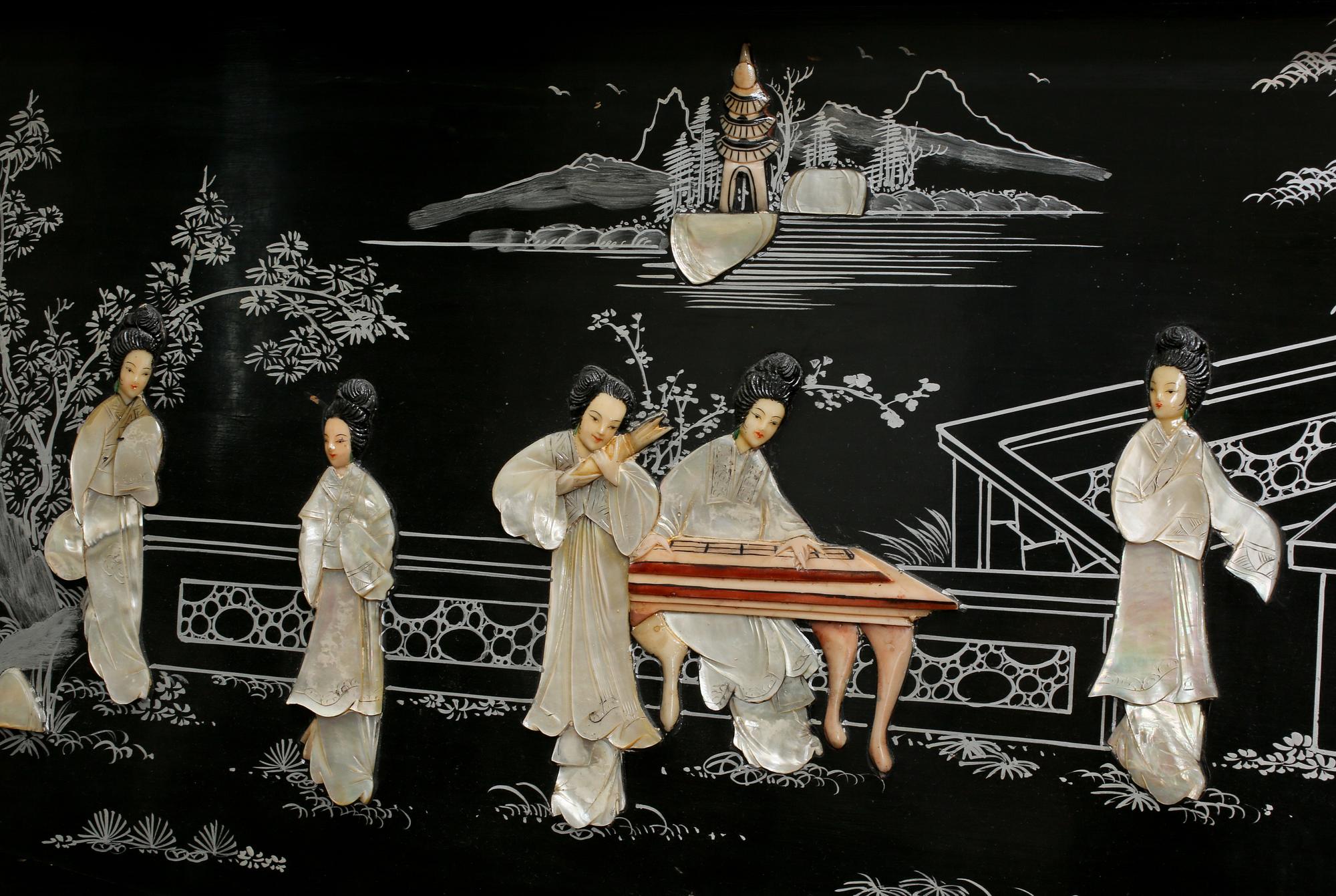 BARSKÅP, Kina, 1900-tal.