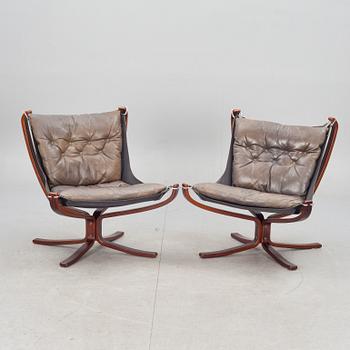 FÅTÖLJER, ett par, "Falcon chair", Sigurd Russel, Vatne möbler, Norge.