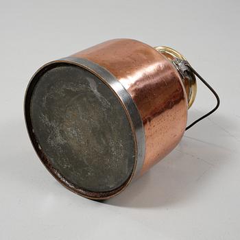 MJÖLKKANNA, mestadels koppar, sent 1800-tal.