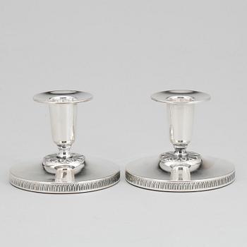LJUSSTAKAR, ett par, silver, K&EC, Göteborg, troligen 1966.