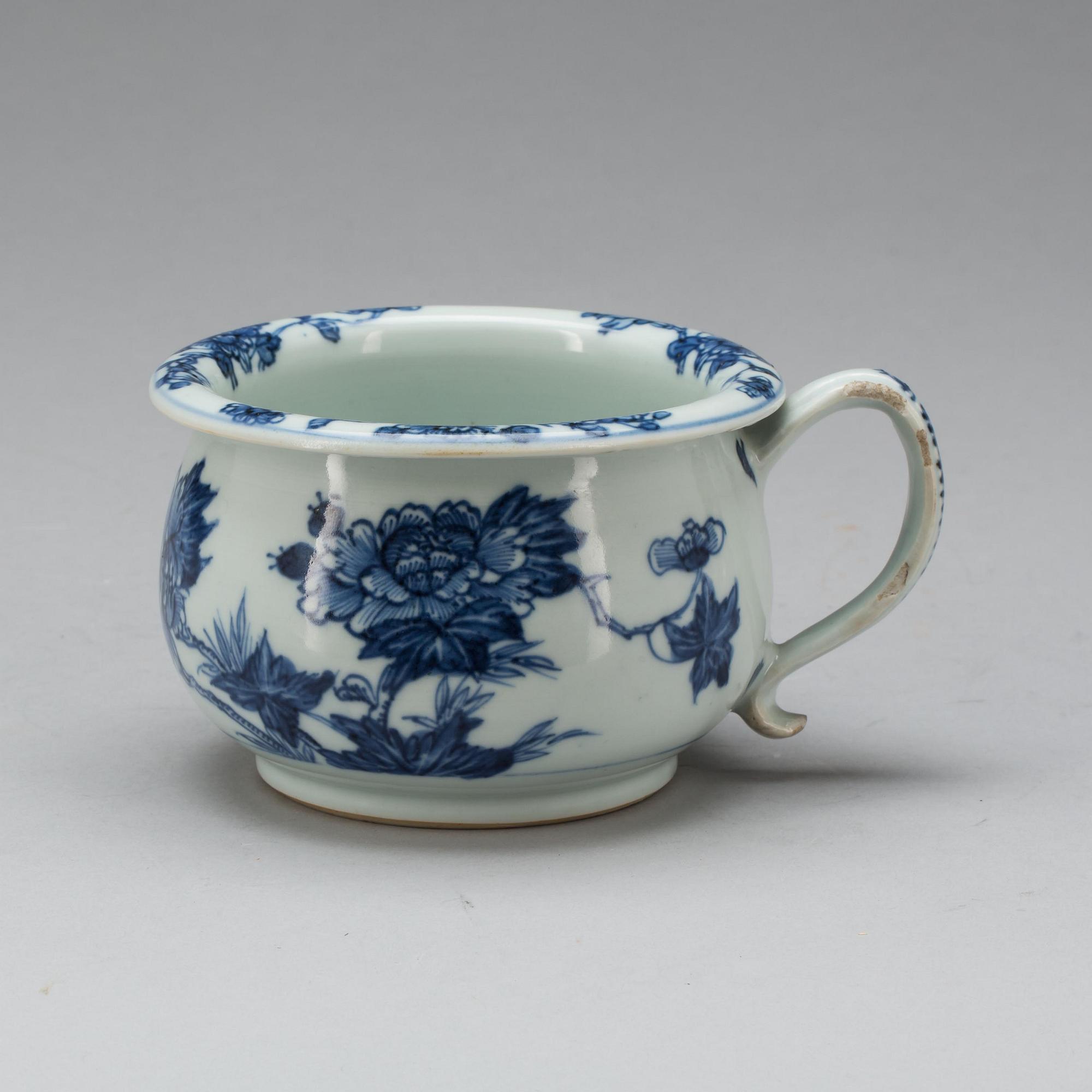 NATTPOTTA, porslin, Kina, Qianlong 1750-tal.
