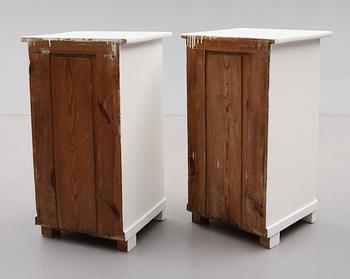 SÄNGBORD, 1 par, 1900-talets första hälft.