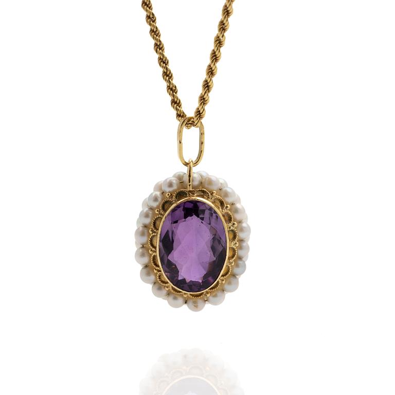 Collier, 18k, hänge med ametist och pärlor, Italien.