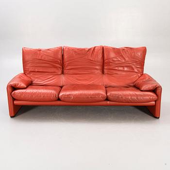 Vico Magistretti, sofa "Maralunga" for Cassina later part of the 20th century.