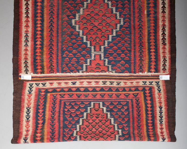 MATTA, Kelim, old, ca 280x144 cm.