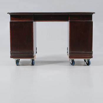 SKRIVBORD, jugend, omkring 1910.