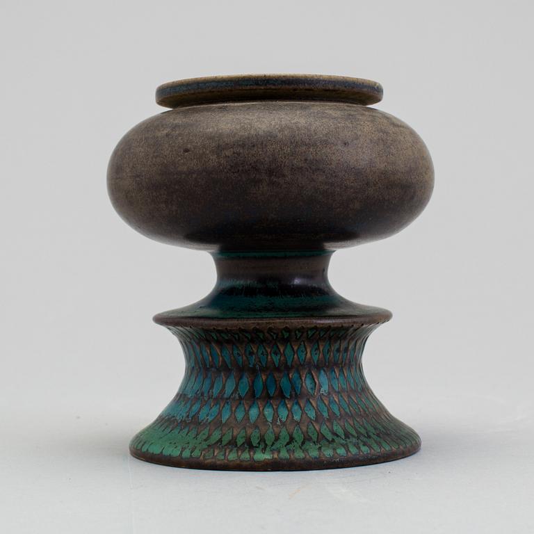 STIG LINDBERG, a stoneware vase, Gustavsberg 1962.