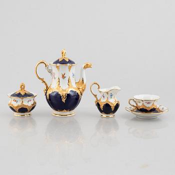 A Meissen porcelaine coffee service, 20th Century (9 pieces).