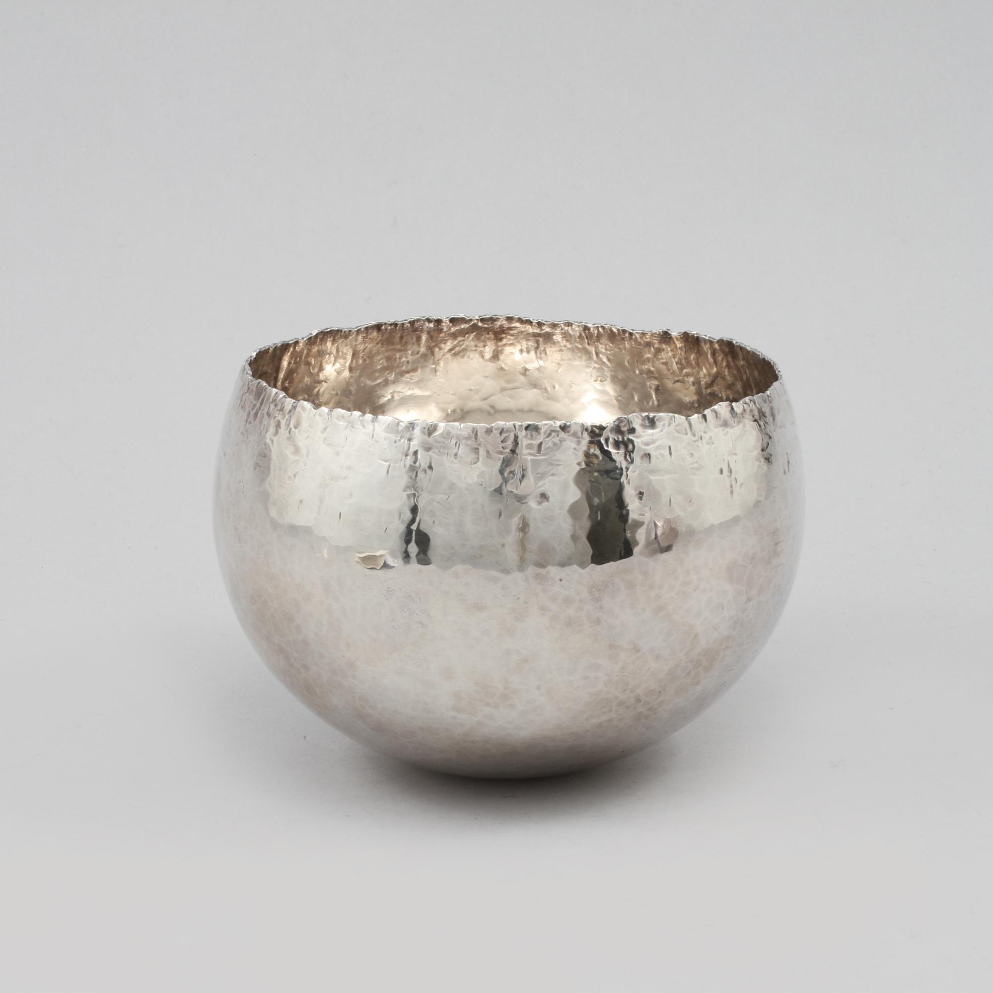 SKÅL, sterlingsilver, Ray Urban, Stockholm, 1981. Vikt 519 g.