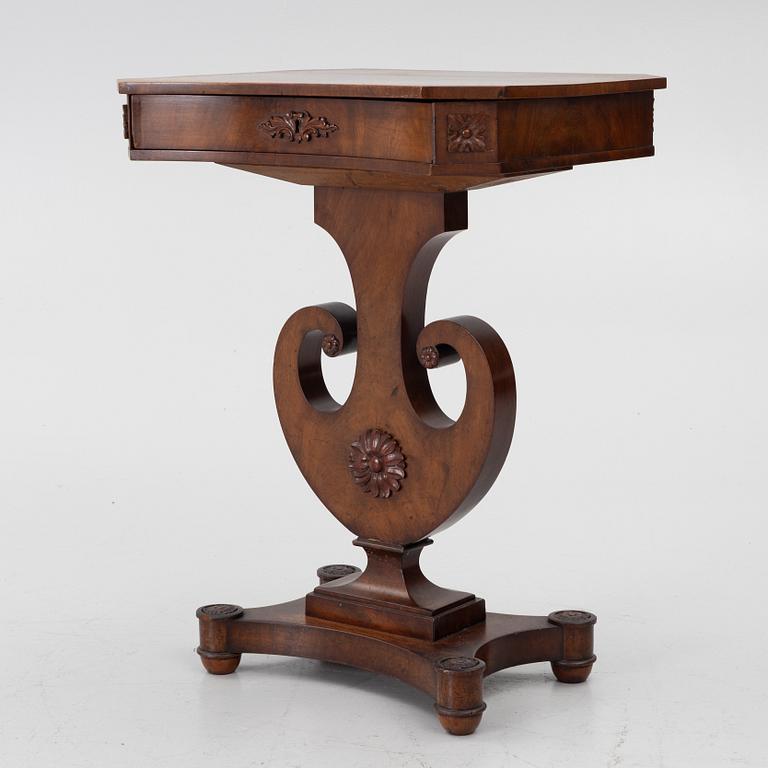 Sewing table, Karl Johan, first half of the 19th century.