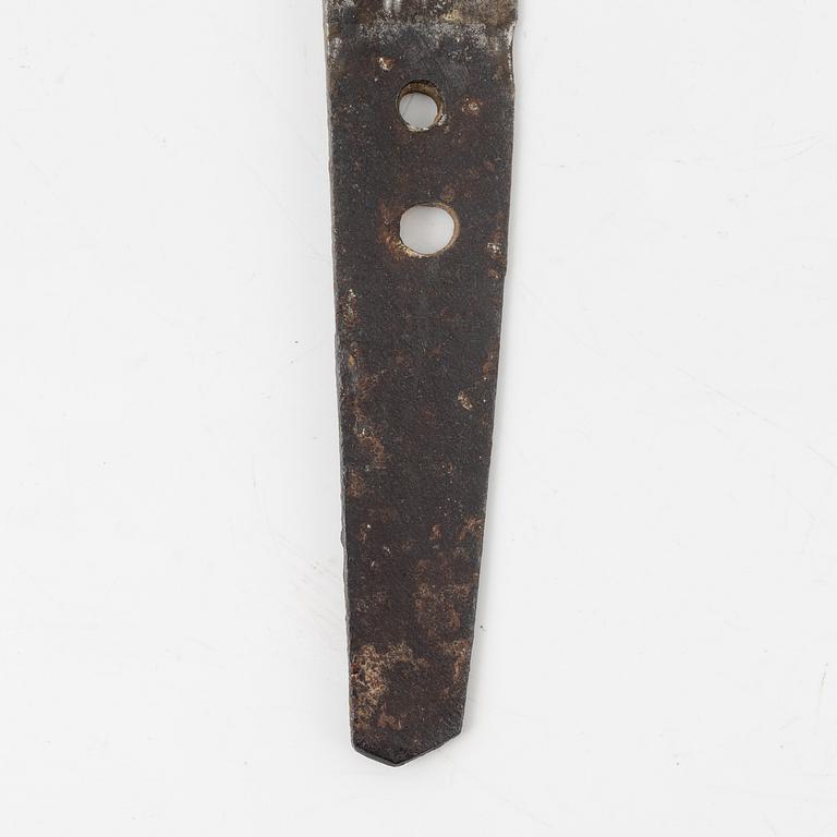 A Japanese tanto, mei, 16th/17th century.