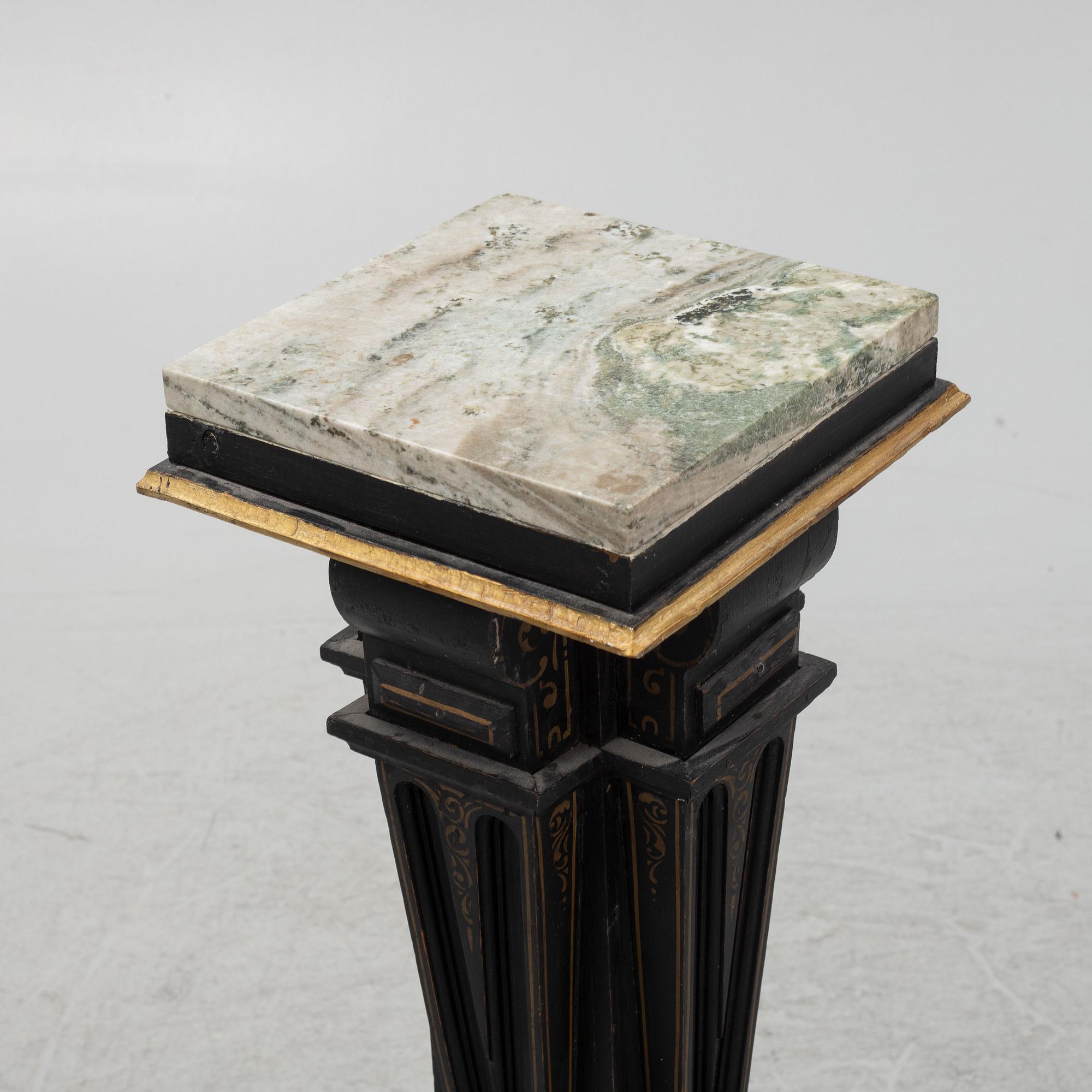 Piedestal, sent 1800-tal.