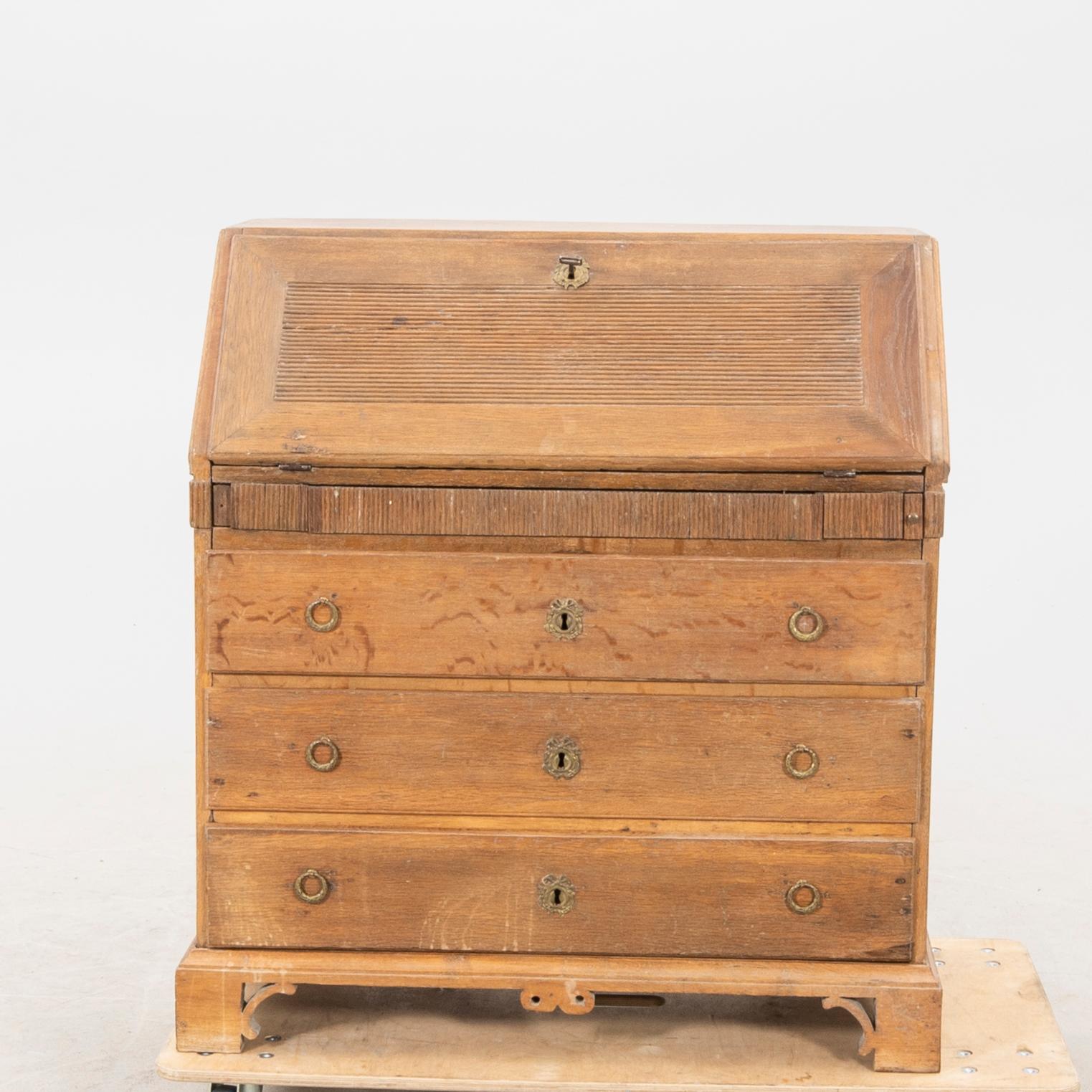 A 19th century oak writing desk.