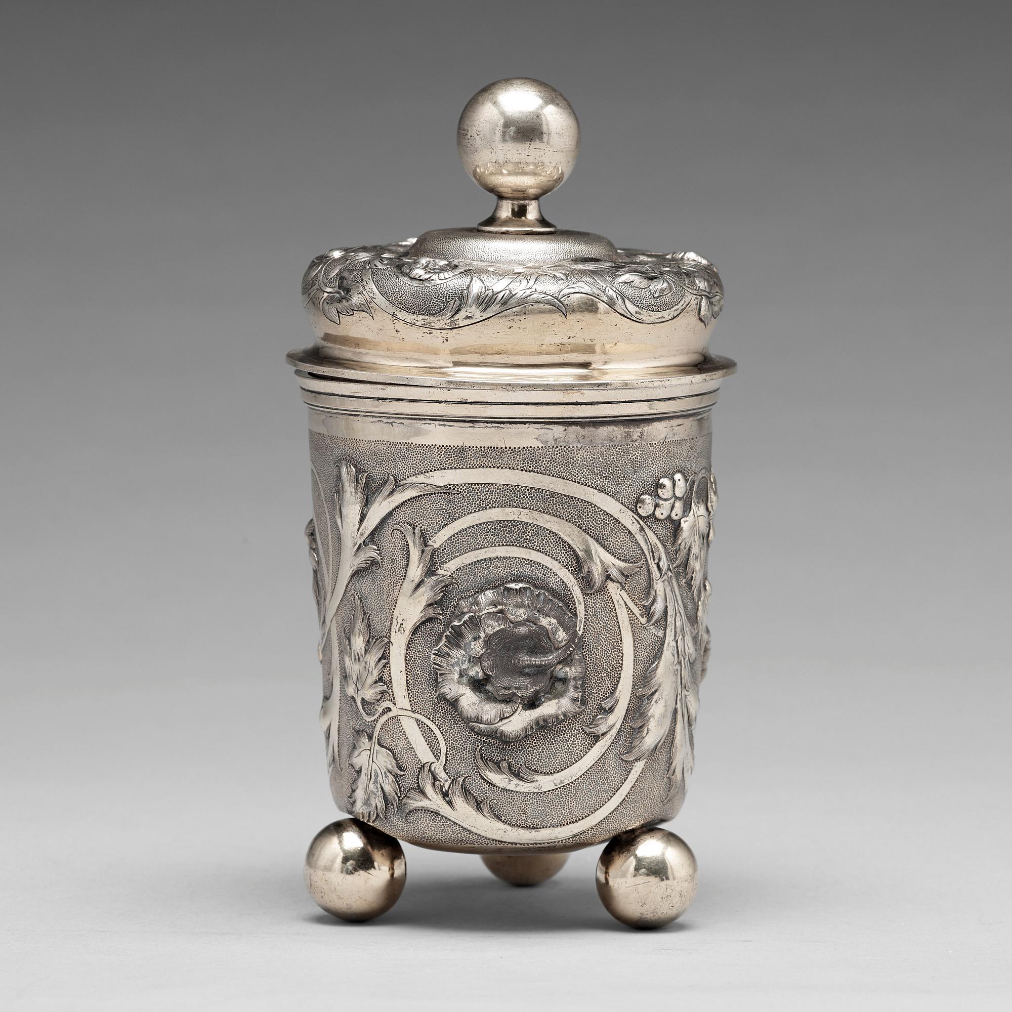 Bägare med lock, oidentifierad mästare, silver, Moskva 1857.
