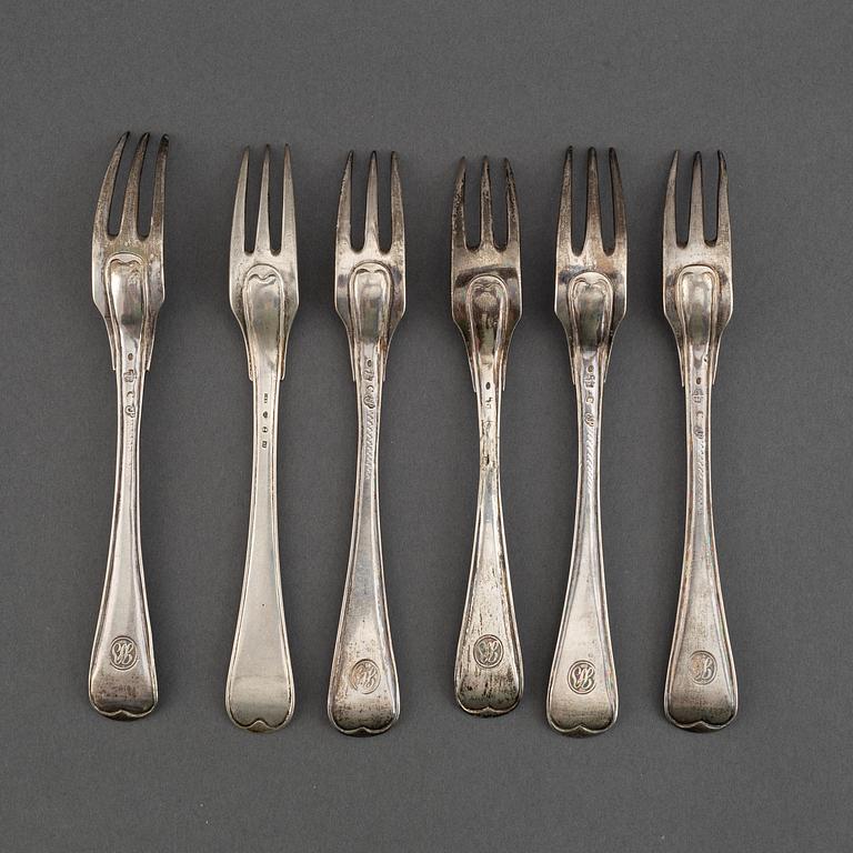 5+1 swedish silver dessert forks, including mark of Petter Julin, Köping 1761.