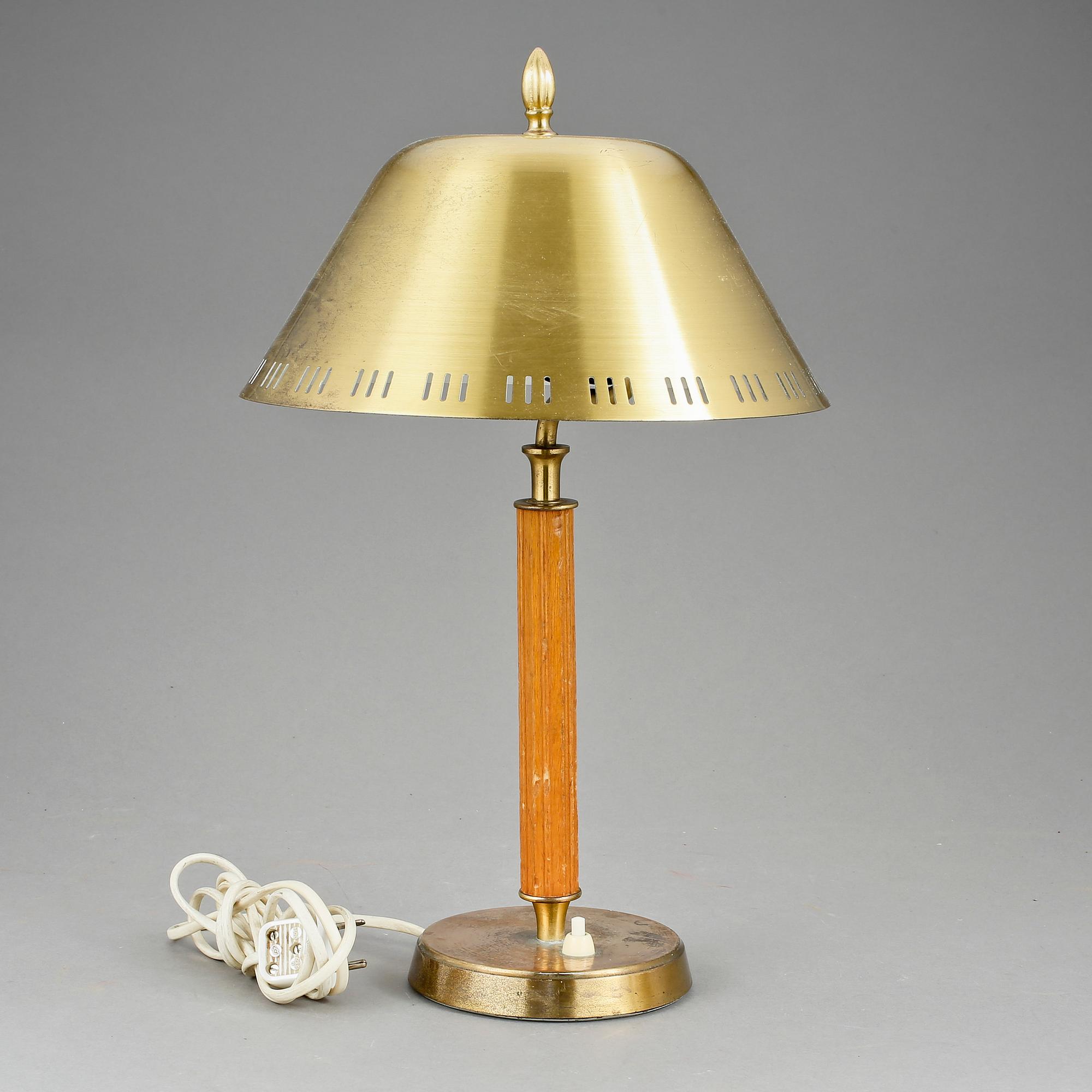 BORDSLAMPA, 1900-talets mitt.