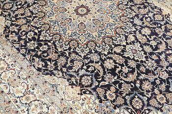 A part silk Nain carpet, so called 6LAA, approx. 320 x 200 cm.