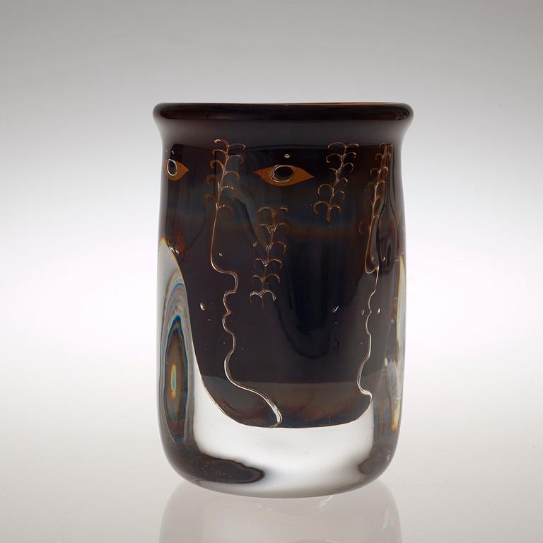 An Ingeborg Lundin ariel glass vase, Orrefors 1971.