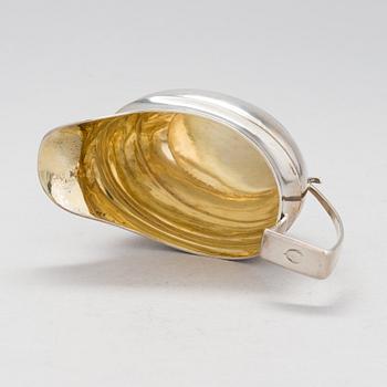 Fat och gräddsnäcka, silver, G. Holmberg, Åbo 1837 och I. Thiel, Kuopio 1841.