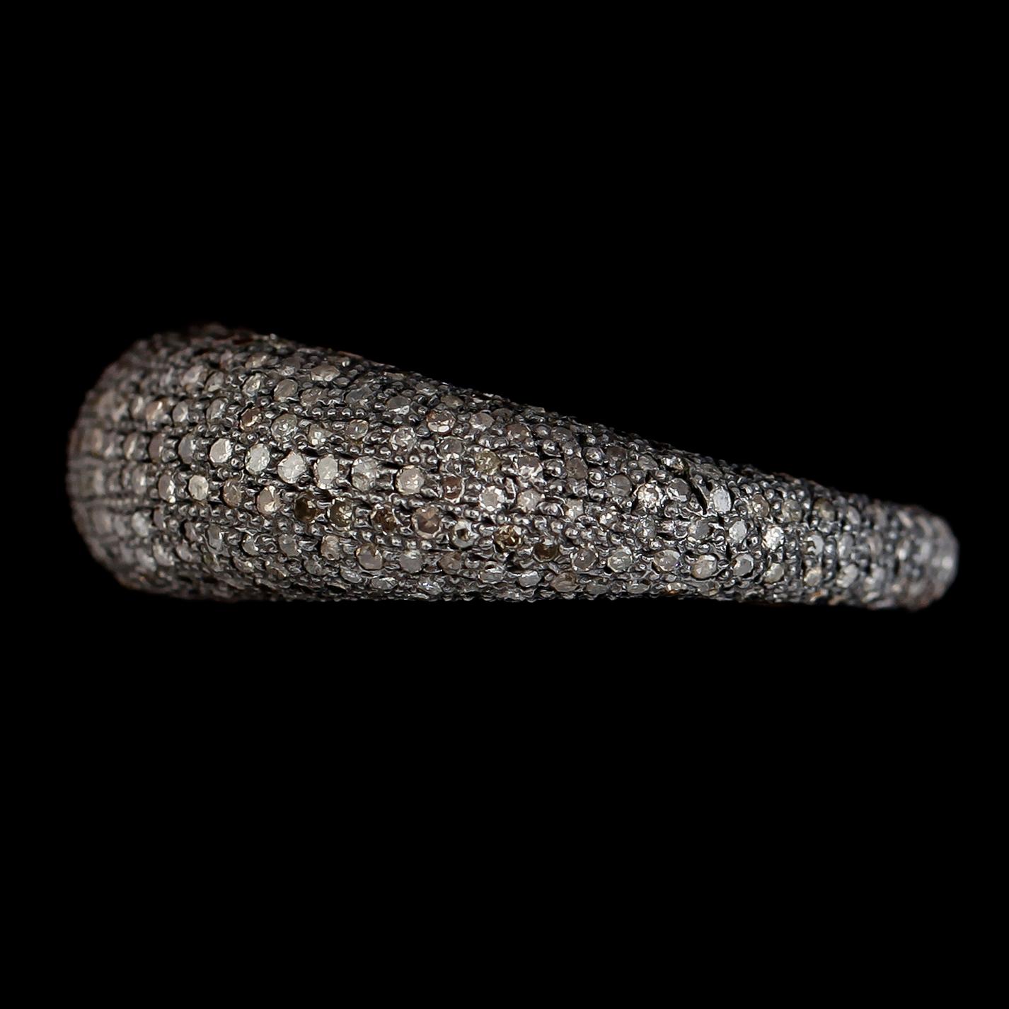 RING, guld/silver, diamanter tot ca 3.20 ct.