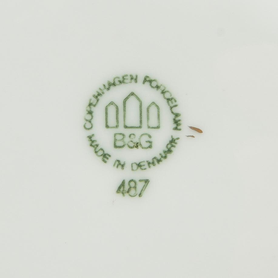 Service approximately 10 pieces, Bing & Grøndahl, first half of the 20th century, porcelain.