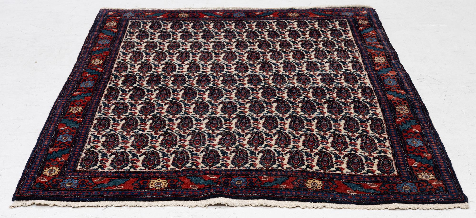 Matta, semiantik Senneh, ca 165 x 120 cm.