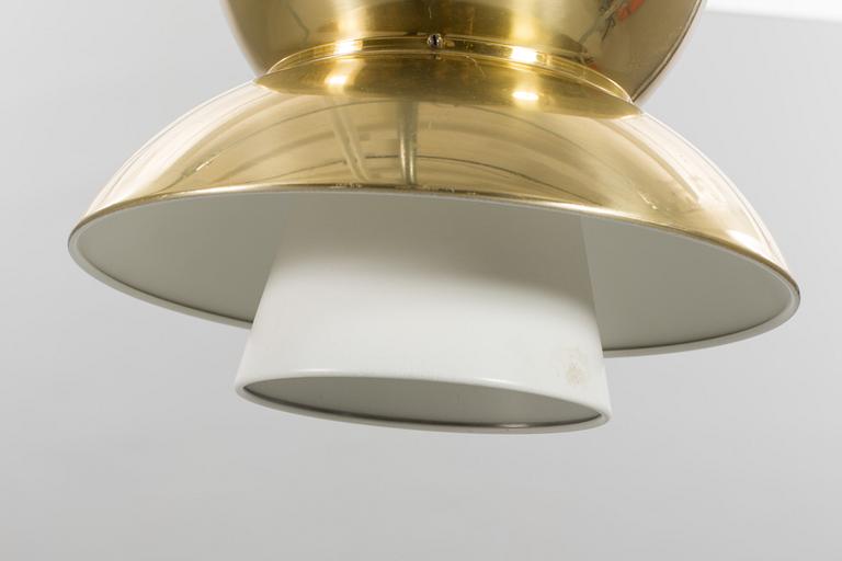 TAKLAMPA,Henning Klok  för Louis Poulsen, Danmark.