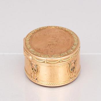 An early 19th century 18 carat gold box, probably Geneva, Switzerland.