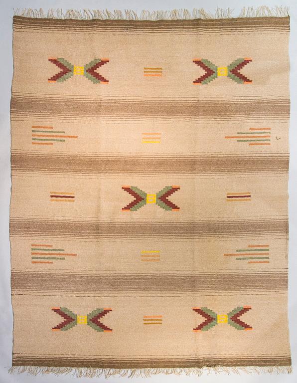 Karvalankamatto, 1930-luku. Noin 275 x 220 cm.