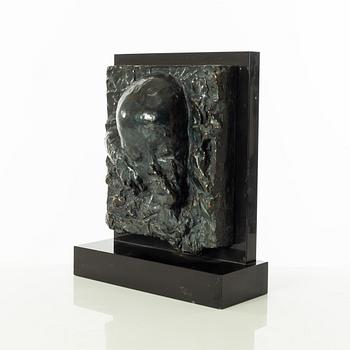 Gudmar Olovson, relief/sculpture. Signed. Numbered. Foundry mark. Bronze, total height 29 cm, length 24 cm.