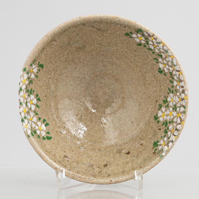A Japanese stoneware bowl, signed, 20th century.