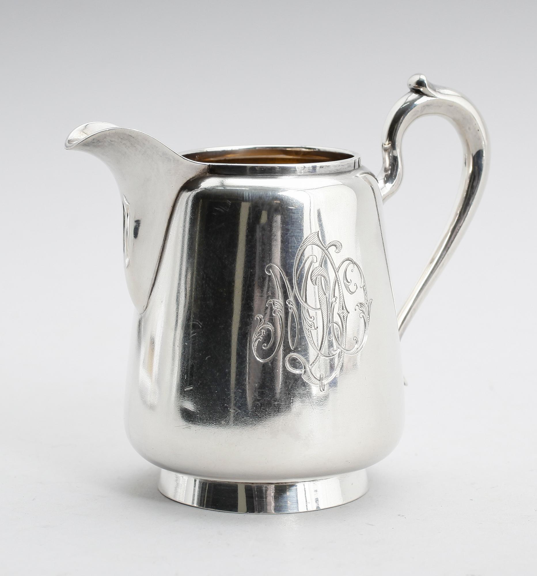 GRÄDDKANNA, silver, Ryssland. Vikt 136 gram.