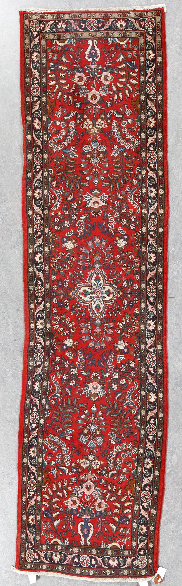 GALLERIMATTA, old Hamadan, ca 290x74 cm.