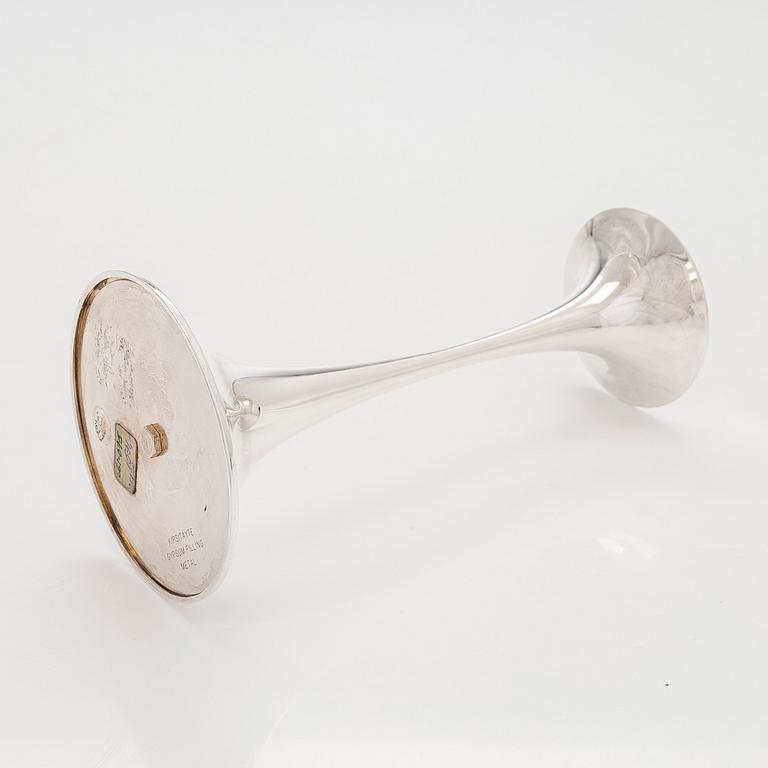 Tapio Wirkkala, ljusstake, silver, "Trumpetti", Kultakeskus, Tavastehus 1987.