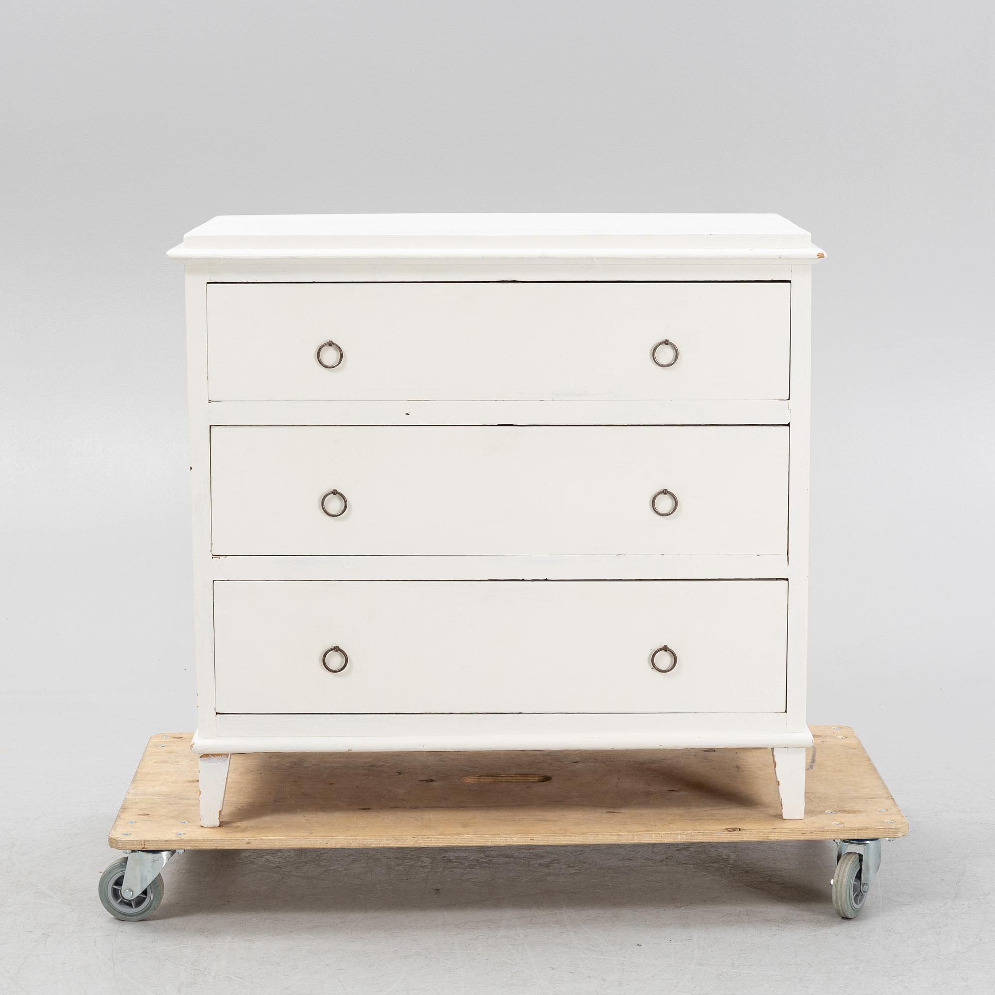A 19t century chest of drawers.
