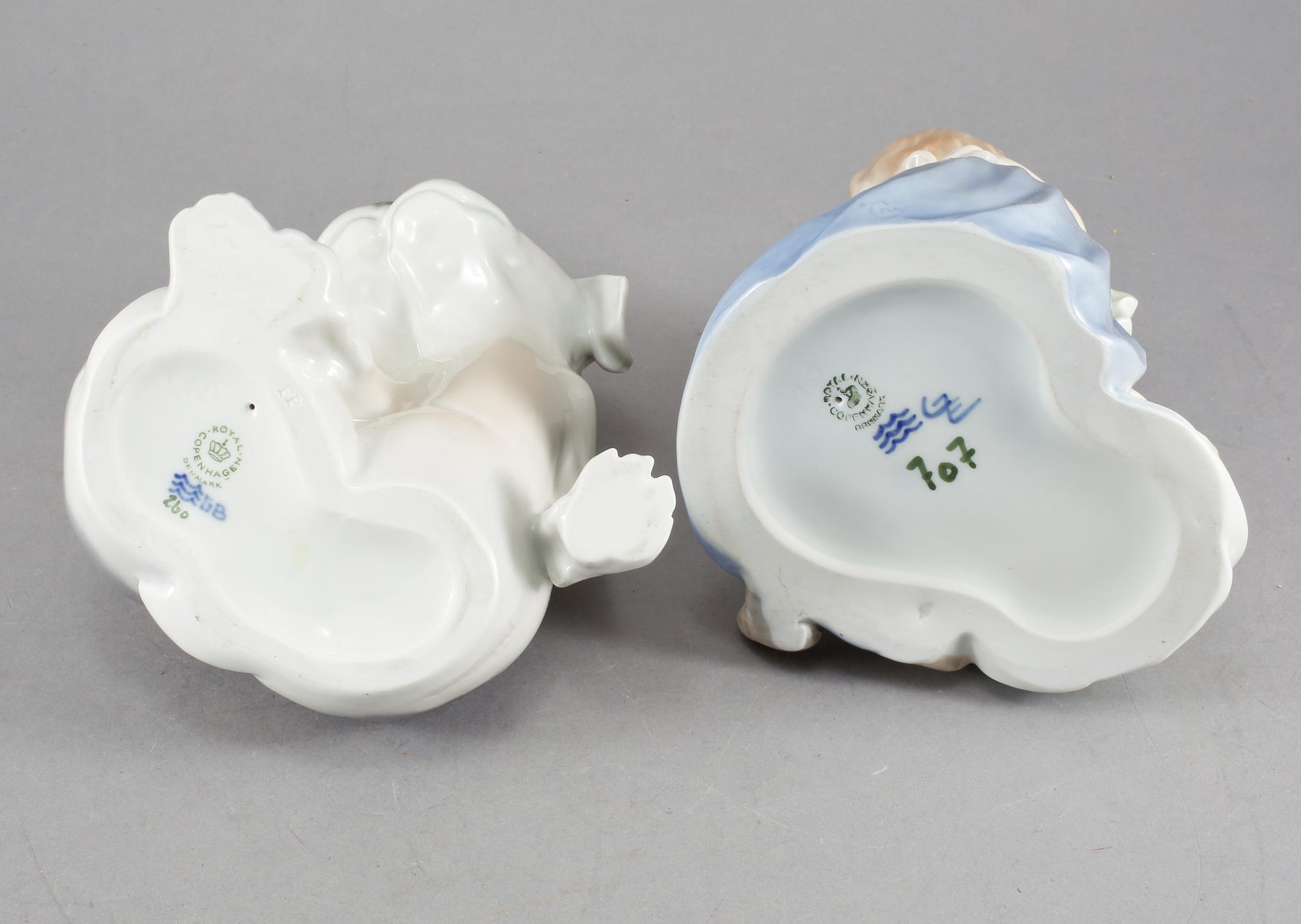 FIGURINER, 2 st, porslin, Royal Copenhagen, omkring 1900-talets mitt.