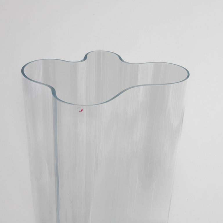 An Alvar Aalto vase, model 0551, signed Alvar Aalto Iittala 2000.